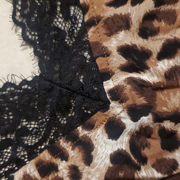 Jodifl Animal Print Spaghetti Strap Lace Trim Tank Top Size medium - Picture 6 of 6